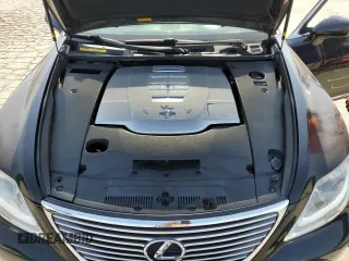 2008 Lexus LS 460 with VIN JTHBL46F685059084, listed as a Copart auction lot 59392615 with 141,800 mi miles and Salvage title. Bid and sale history available at DreamBid. Image 11.