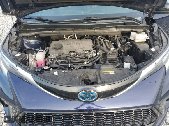 2022 Toyota Sienna XSE with VIN 5TDXRKEC6NS103883, listed as a Copart auction lot 58662275 with 109,172 mi miles and Salvage title. Bid and sale history available at DreamBid. Image 12.