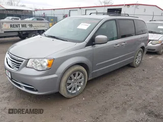2015 Chrysler Town & Country Touring with VIN 2C4RC1BG4FR602557, listed as a IAAI auction lot 41715004 with 164,030 mi miles. Bid and sale history available at carsss.com. Image 17.