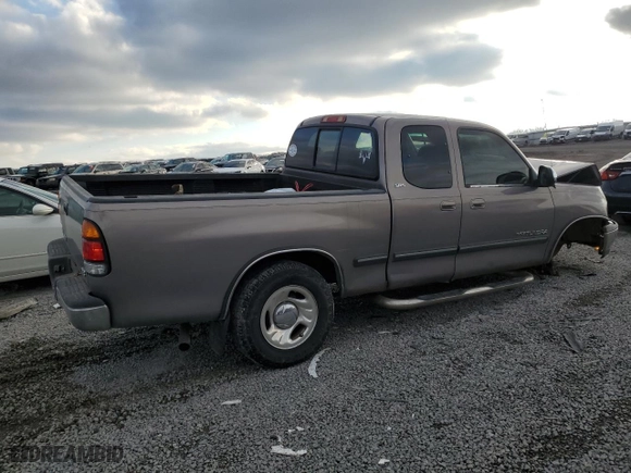 2002 Toyota Tundra SR5 with VIN 5TBRT341X2S232438, listed as a Copart auction lot 43780045 with 431,567 mi miles and Salvage Title. Bid and sale history available at carsss.com. Image 3.