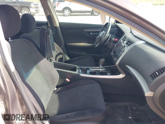 2013 Nissan Altima SV z VIN 1N4BL3AP4DN567890, wystawiony jako IAAI lot #42128612 z przebiegiem 169 491 mil mil oraz . Historia ofert i sprzedaży dostępna na DreamBid. Obrazek 5.