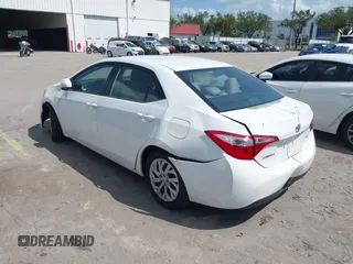 2015 Toyota Corolla L z VIN 5YFBURHE3FP271683, wystawiony jako IAAI lot #37424533 z przebiegiem 153 438 mil mil oraz . Historia ofert i sprzedaży dostępna na DreamBid. Obrazek 3.