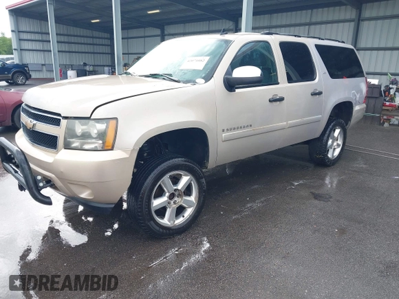 2007 Chevrolet Suburban LT with VIN 3GNFC16J37G246867, listed as a IAAI auction lot 42071082 with 192,175 mi miles. Bid and sale history available at carsss.com. Image 2.