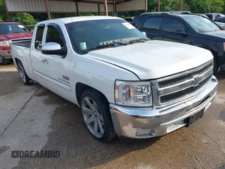 2013 Chevrolet Silverado 1500 LT with VIN 1GCRCSE05DZ366248, listed as a IAAI auction lot 42122068 with 233,316 mi miles and . Bid and sale history available at DreamBid. Image 1.