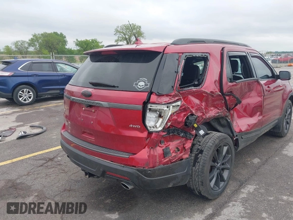 2019 Ford Explorer XLT z VIN 1FM5K8D80KGA41393, wystawiony jako IAAI lot #42287545 z przebiegiem 72 162 mil mil oraz . Historia ofert i sprzedaży dostępna na DreamBid. Obrazek 19.