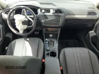 2022 Volkswagen Tiguan SE with VIN 3VV2B7AX3NM133607, listed as a Copart auction lot 54736125 with 25,951 mi miles and Salvage title. Bid and sale history available at DreamBid. Image 8.