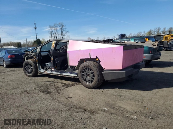 2024 Tesla Cybertruck Cyberbeast z VIN 7G2CEHEEXRA017494, wystawiony jako Copart lot #48149135 z przebiegiem 6883 mil mil oraz Szkody całkowita. Historia ofert i sprzedaży dostępna na DreamBid. Obrazek 2.