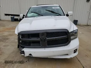 2018 Ram 1500 Sport z VIN 1C6RR7MT6JS209850, wystawiony jako Copart lot #73999674 z przebiegiem 62 109 mil mil oraz Szkoda całkowita • Salvage title. Historia ofert i sprzedaży dostępna na DreamBid. Obrazek 5.