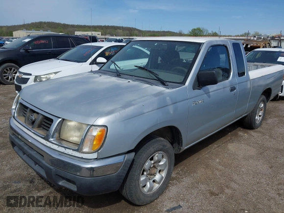 2000 Nissan Frontier XE z VIN 1N6DD26S9YC305451, wystawiony jako IAAI lot #41928123 z przebiegiem Nie podano mil oraz . Historia ofert i sprzedaży dostępna na DreamBid. Obrazek 2.