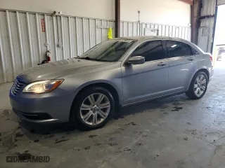 2013 Chrysler 200 Touring with VIN 1C3CCBBB2DN570710, listed as a Copart auction lot 49621345 with 156,297 mi miles and Clean Title. Bid and sale history available at carsss.com. Image 1.