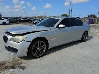 2013 BMW 7 Series 740Li with VIN WBAYE4C51DD137026, listed as a Copart auction lot 54016125 with 131,879 mi miles and Clean title. Bid and sale history available at DreamBid. Image 1.