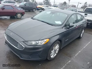 2019 Ford Fusion Hybrid SE with VIN 3FA6P0LU4KR119909, listed as a IAAI auction lot 41571270 with 125,446 mi miles. Bid and sale history available at carsss.com. Image 17.