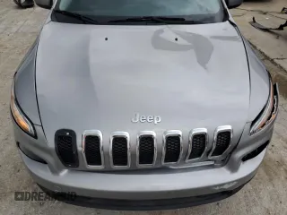 2017 Jeep Cherokee Latitude with VIN 1C4PJMCBXHW562996, listed as a Copart auction lot 56532255 with 175,698 mi miles and Salvage title. Bid and sale history available at DreamBid. Image 12.