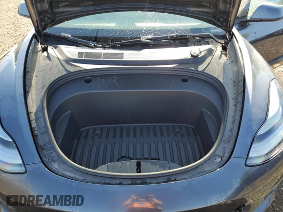 2023 Tesla Model 3 z VIN 5YJ3E1EAXPF404814, wystawiony jako Copart lot #56857105 z przebiegiem 59 360 mil mil oraz Czysty tytuł • Clean title. Historia ofert i sprzedaży dostępna na DreamBid. Obrazek 11.