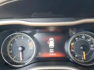 2016 Jeep Cherokee Limited z VIN 1C4PJLDB3GW106975, wystawiony jako Copart lot #63079515 z przebiegiem 72 165 mil mil oraz Szkoda całkowita • Salvage title. Historia ofert i sprzedaży dostępna na DreamBid. Obrazek 9.