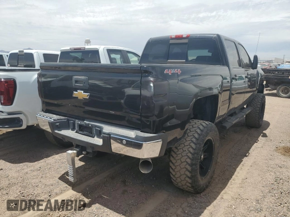 2014 Chevrolet Silverado 3500HD SRW LTZ z VIN 1GC4K1E88EF174192, wystawiony jako Copart lot #57530285 z przebiegiem 71 457 mil mil oraz Czysty tytuł • Clean title. Historia ofert i sprzedaży dostępna na DreamBid. Obrazek 3.