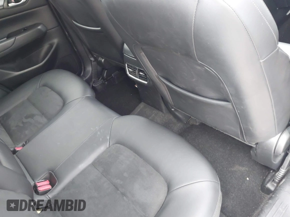 2020 Mazda CX-5 Touring z VIN JM3KFBCM2L0786784, wystawiony jako IAAI lot #42127457 z przebiegiem 62 665 mil mil oraz . Historia ofert i sprzedaży dostępna na DreamBid. Obrazek 8.