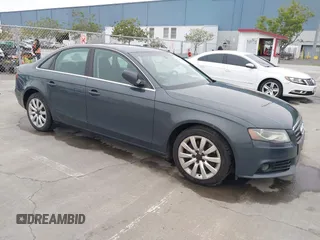 2010 Audi A4 Premium Plus z VIN WAUEFAFL5AN008852, wystawiony jako IAAI lot #41968853 z przebiegiem 119 526 mil mil oraz . Historia ofert i sprzedaży dostępna na DreamBid. Obrazek 1.