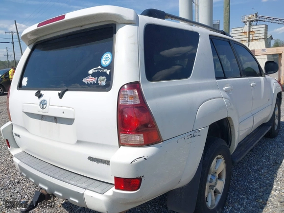 2004 Toyota 4Runner SR5 with VIN JTEZU14R640026906, listed as a IAAI auction lot 42042898 with 351,469 mi miles. Bid and sale history available at carsss.com. Image 12.