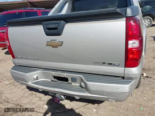 2009 Chevrolet Avalanche LT w/2LT with VIN 3GNFK22049G153834, listed as a IAAI auction lot 41770171 with 280,608 mi miles. Bid and sale history available at carsss.com. Image 16.
