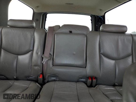 2006 Chevrolet Suburban LS w/1WT with VIN 1GNEC16Z96J167539, listed as a Copart auction lot 52018195 with 310,298 mi miles and Salvage Title. Bid and sale history available at carsss.com. Image 10.