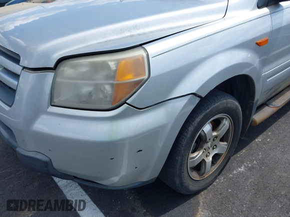 2008 Honda Pilot EX-L with VIN 5FNYF28558B016026, listed as a IAAI auction lot 42192781 with 271,829 mi miles and . Bid and sale history available at DreamBid. Image 6.