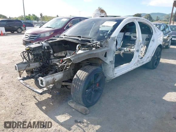 2014 Chevrolet SS with VIN 6G3F15RW6EL958354, listed as a IAAI auction lot 42011918 with Not provided miles and . Bid and sale history available at DreamBid. Image 18.