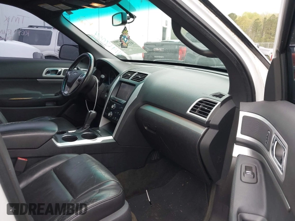2013 Ford Explorer XLT with VIN 1FM5K7D84DGB61078, listed as a IAAI auction lot 41917054 with 133,483 mi miles and . Bid and sale history available at DreamBid. Image 5.