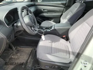 2024 Hyundai Santa Cruz SEL z VIN 5NTJBDDE0RH112553, wystawiony jako Copart lot #47674525 z przebiegiem 11 698 mil mil oraz Szkody całkowita. Historia ofert i sprzedaży dostępna na DreamBid. Obrazek 7.