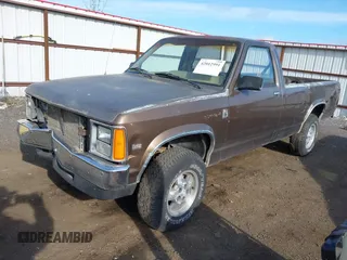 1988 Dodge Dakota with VIN 1B7GR14X0JS761859, listed as a IAAI auction lot 42012991 with 195,614 mi miles and . Bid and sale history available at DreamBid. Image 2.