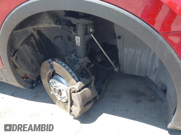 2018 Volkswagen Tiguan S with VIN 3VV1B7AX4JM043324, listed as a IAAI auction lot 42623550 with 62,858 mi miles and . Bid and sale history available at DreamBid. Image 6.