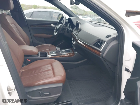2018 Audi Q5 Premium with VIN WA1ANAFY8J2024488, listed as a IAAI auction lot 41966257 with 110,349 mi miles. Bid and sale history available at carsss.com. Image 5.