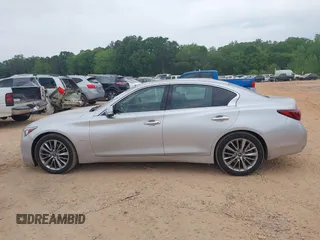 2018 Infiniti Q50 3.0t Luxe with VIN JN1EV7AR0JM433540, listed as a IAAI auction lot 42129284 with 105,966 mi miles. Bid and sale history available at carsss.com. Image 14.