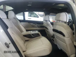 2018 BMW 7 Series ALPINA B7 xDrive z VIN WBA7F2C51JG424647, wystawiony jako Copart lot #58987985 z przebiegiem Nie podano mil oraz Czysty tytuł • Clean title. Historia ofert i sprzedaży dostępna na DreamBid. Obrazek 10.