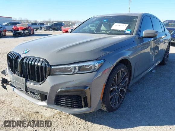 2022 BMW 7 Series 740i with VIN WBA7T2C06NCK24468, listed as a IAAI auction lot 41482722 with 1 mi miles. Bid and sale history available at carsss.com. Image 18.
