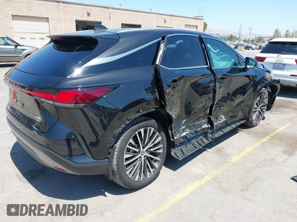 2024 Lexus RX 350h с VIN 2T2BBMCA5RC036537, выставлен на аукционе IAAI как лот 42679066 с пробегом 11 897 миль миль и . История ставок и продаж доступна на DreamBid. Изображение 4.