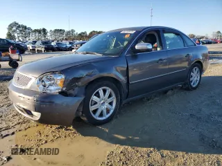 2005 Ford Five Hundred Limited with VIN 1FAFP25125G104464, listed as a Copart auction lot 84742674 with 234,363 mi miles and Salvage Title. Bid and sale history available at carsss.com. Image 1.