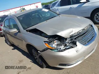 2014 Chrysler 200 Touring with VIN 1C3CCBBB7EN117992, listed as a IAAI auction lot 42060449 with 139,147 mi miles. Bid and sale history available at carsss.com. Image 1.