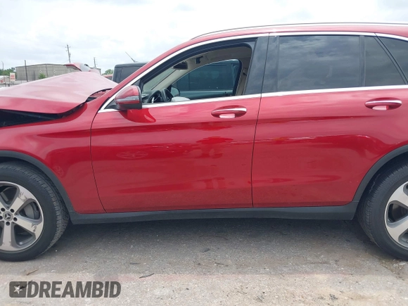 2019 Mercedes-Benz GLC 300 with VIN WDC0G4JB5KV120914, listed as a IAAI auction lot 42302432 with Not provided miles and . Bid and sale history available at DreamBid. Image 14.