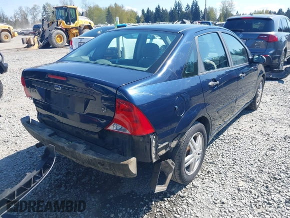 2002 Ford Focus SE with VIN 1FAFP34302W167735, listed as a IAAI auction lot 42056931 with 303,295 mi miles and . Bid and sale history available at carsss.com. Image 4.