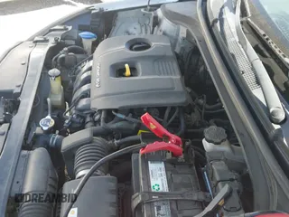 2017 Hyundai Elantra Limited z VIN KMHD84LF4HU161694, wystawiony jako IAAI lot #42958614 z przebiegiem 176 940 mil mil oraz . Historia ofert i sprzedaży dostępna na DreamBid. Obrazek 18.