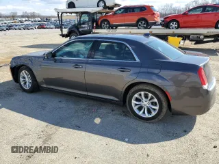 2015 Chrysler 300 Limited z VIN 2C3CCAAG1FH887381, wystawiony jako Copart lot #50533595 z przebiegiem 192 630 mil mil oraz Nie do naprawy • Non repairable. Historia ofert i sprzedaży dostępna na DreamBid. Obrazek 2.
