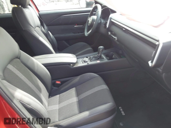 2025 Mazda CX-50 S Preferred with VIN 7MMVABBM3SN344992, listed as a IAAI auction lot 41774143 with 1,910 mi miles and . Bid and sale history available at DreamBid. Image 5.