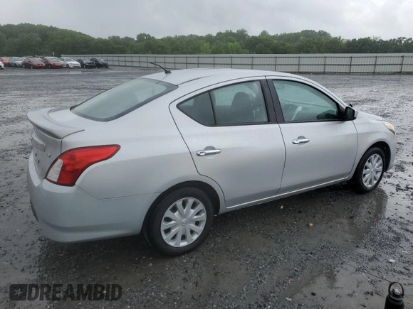 2019 Nissan Versa SV z VIN 3N1CN7AP2KL860901, wystawiony jako Copart lot #56665215 z przebiegiem 44 217 mil mil oraz Szkoda całkowita • Salvage title. Historia ofert i sprzedaży dostępna na DreamBid. Obrazek 3.