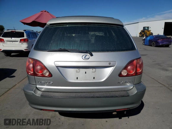 1999 Lexus RX 300 Luxury SUV with VIN JT6HF10U9X0051492, listed as a Copart auction lot 76343284 with 124,154 mi miles and Clean Title. Bid and sale history available at carsss.com. Image 6.