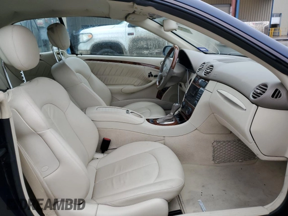 2009 Mercedes-Benz CLK 350 z VIN WDBTK56F69T103711, wystawiony jako Copart lot #49587035 z przebiegiem 48 244 mil mil oraz Szkoda całkowita • Salvage title. Historia ofert i sprzedaży dostępna na DreamBid. Obrazek 5.