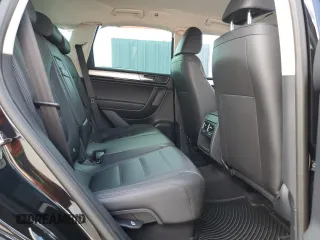 2017 Volkswagen Touareg Sport with VIN WVGEF7BP2HD000699, listed as a Copart auction lot 47234685 with Not Provided miles and Salvage Title. Bid and sale history available at DreamBid. Image 11.