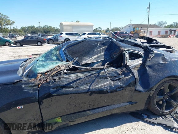 2018 Chevrolet Camaro 1LT with VIN 1G1FB1RS2J0121282, listed as a IAAI auction lot 41286376 with Not Provided miles and . Bid and sale history available at DreamBid. Image 6.