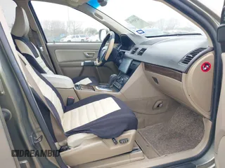 2010 Volvo XC90 I6 with VIN YV4982CY4A1548606, listed as a IAAI auction lot 41549516 with 141,737 mi miles. Bid and sale history available at carsss.com. Image 5.