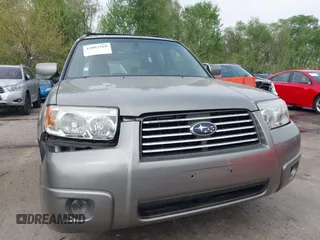 2006 Subaru Forester 2.5 X w/Premium Pkg with VIN JF1SG65676G752336, listed as a IAAI auction lot 42083268 with 202,734 mi miles. Bid and sale history available at carsss.com. Image 6.